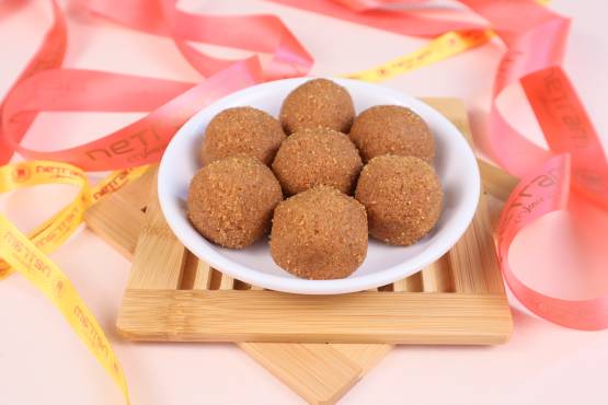 BESAN LADDU
